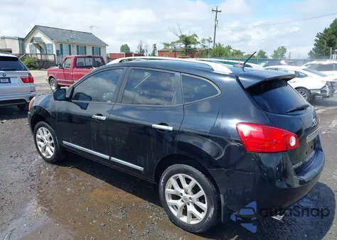 2013 Nissan Rogue Sv W/Sl Pkg z USA, uszkodzony, nr VIN JN8AS5MV6DW606539